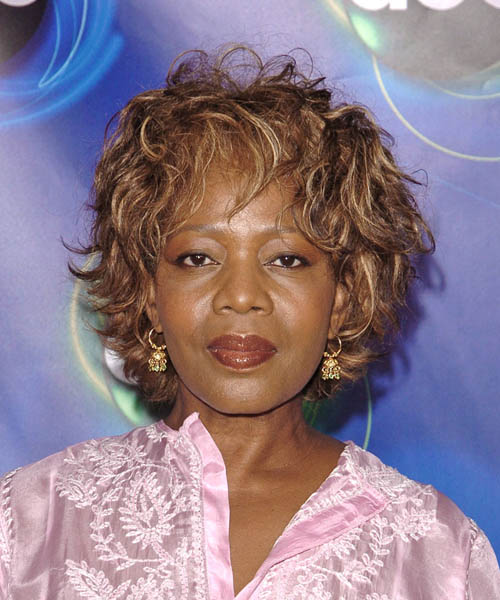 Alfre Woodard's medium length layered hairstyle