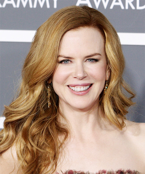 Nicole Kidman Long Wavy Strawberry Blonde Hairstyle