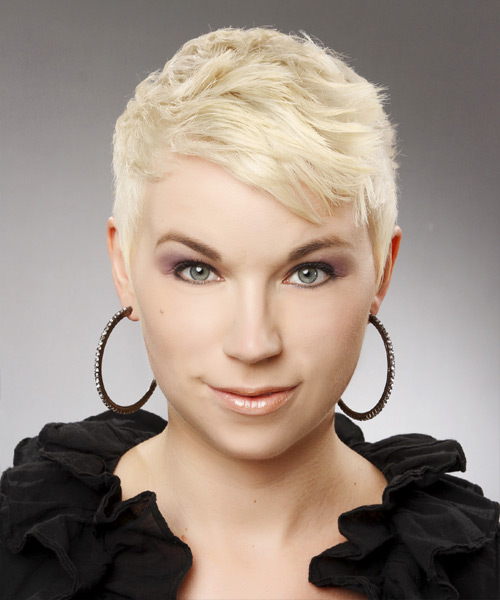 Low-Fuss Everyday Pixie Haircut